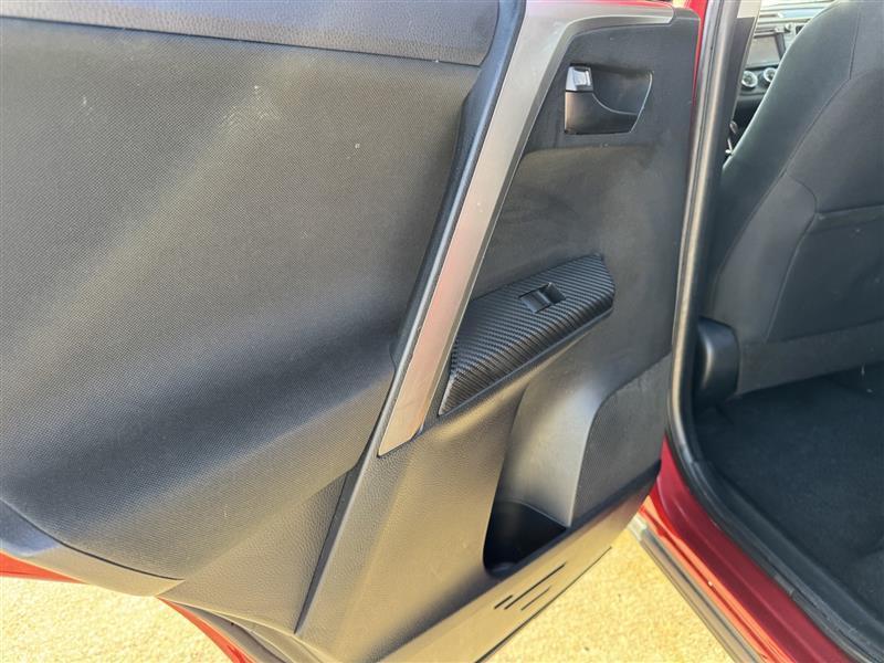 Toyota RAV4 LE AWD 2015