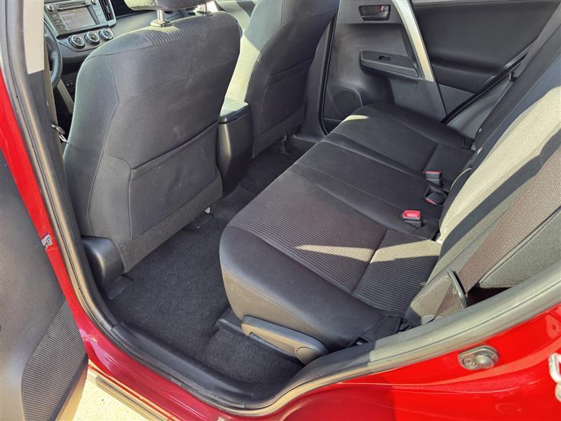 Toyota RAV4 LE AWD 2015