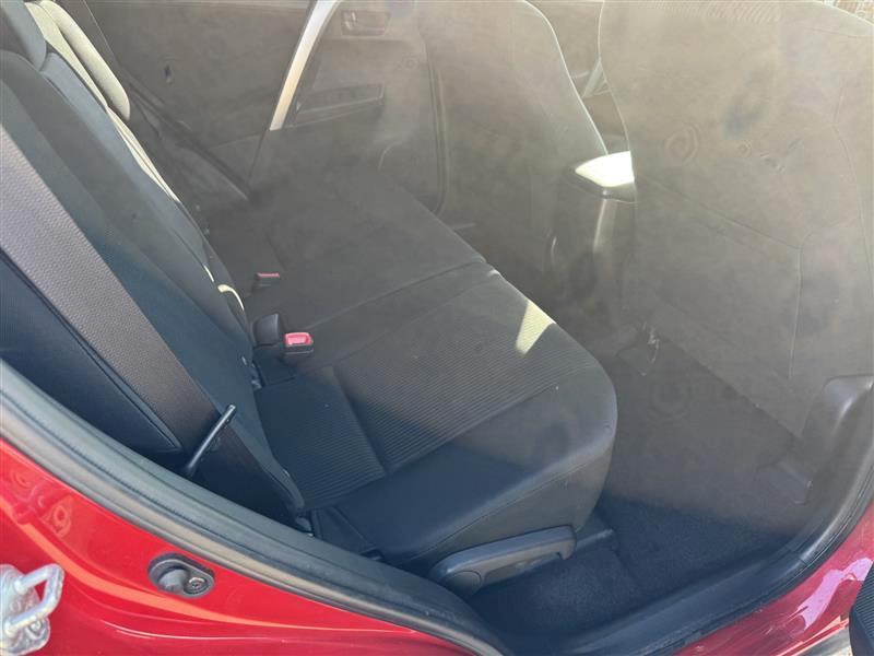 Toyota RAV4 LE AWD 2015