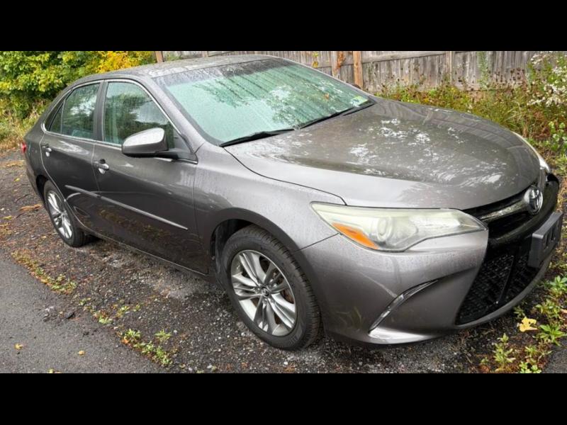 2016 Toyota Camry SE