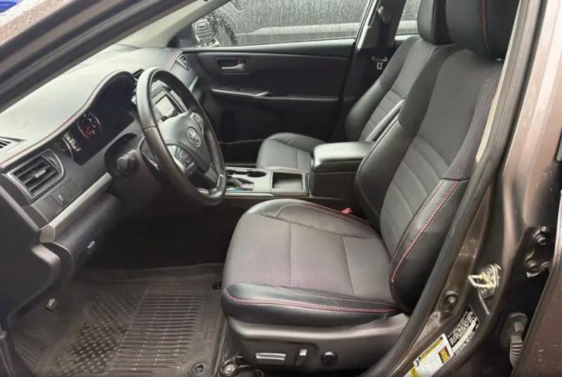 Toyota Camry SE 2016