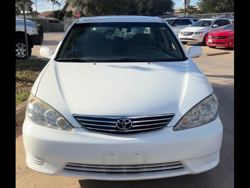 Toyota Camry LE V6 2005