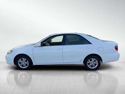 Toyota Camry LE V6 2005