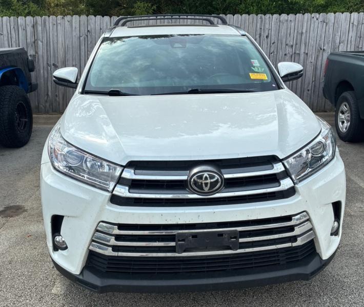 Toyota Highlander Limited FWD V6 2017