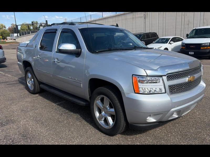 2013 Chevrolet Avalanche Black Diamond LTZ 4D SUV 4WD