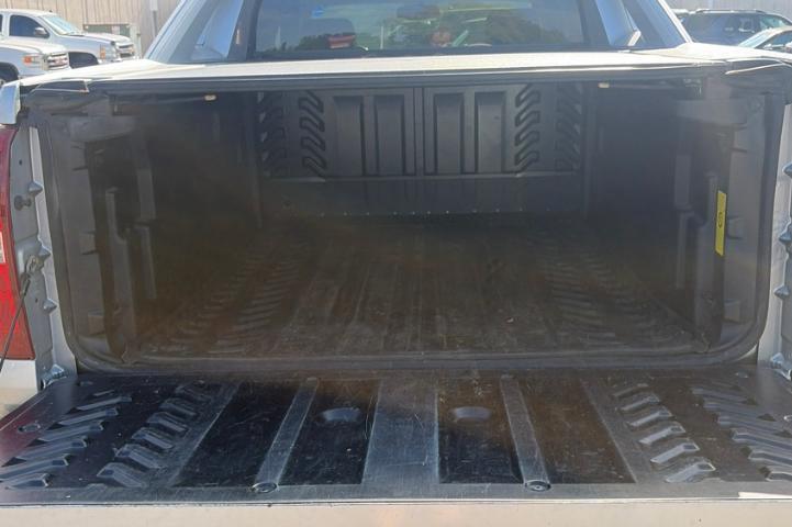 Chevrolet Avalanche Black Diamond LTZ 4D SUV 4WD 2013