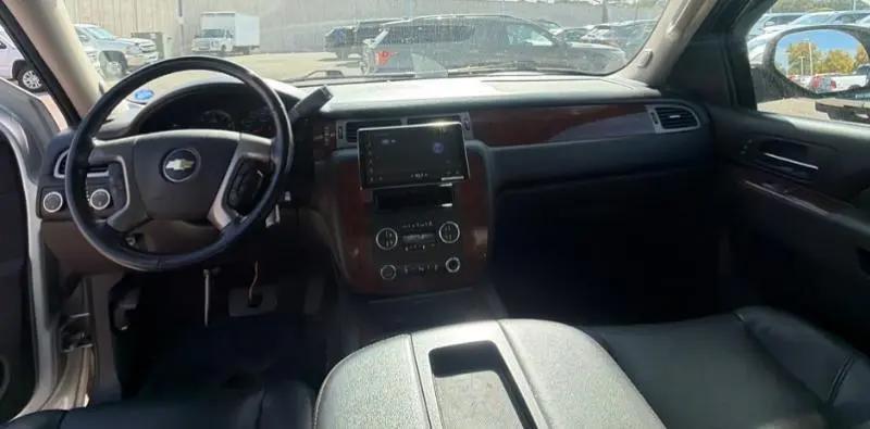 Chevrolet Avalanche photo 9