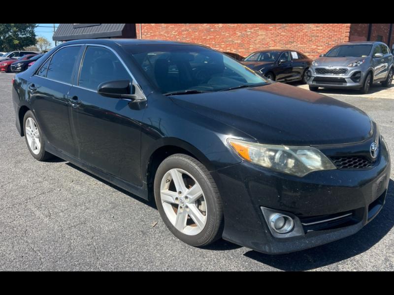 Toyota Camry SE 2013