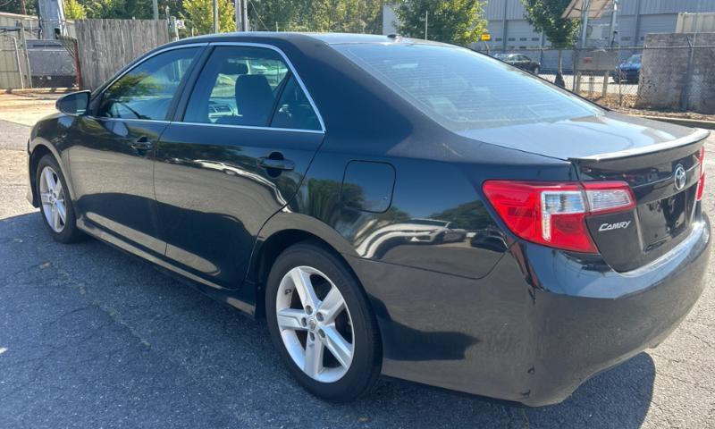 Toyota Camry SE 2013