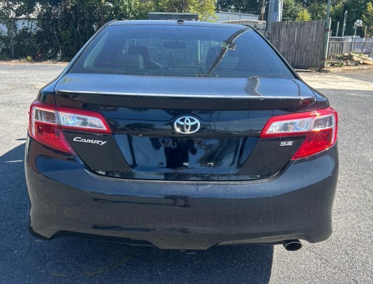 Toyota Camry SE 2013