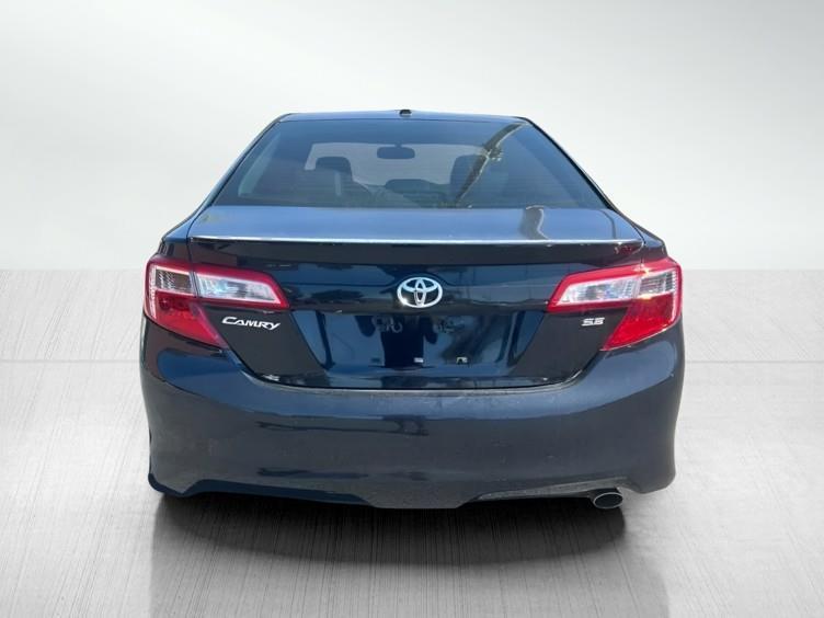 Toyota Camry SE 2013