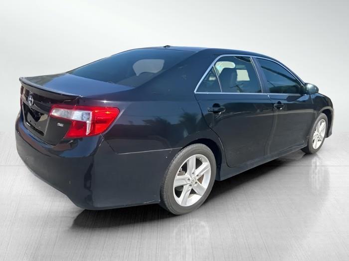 Toyota Camry SE 2013
