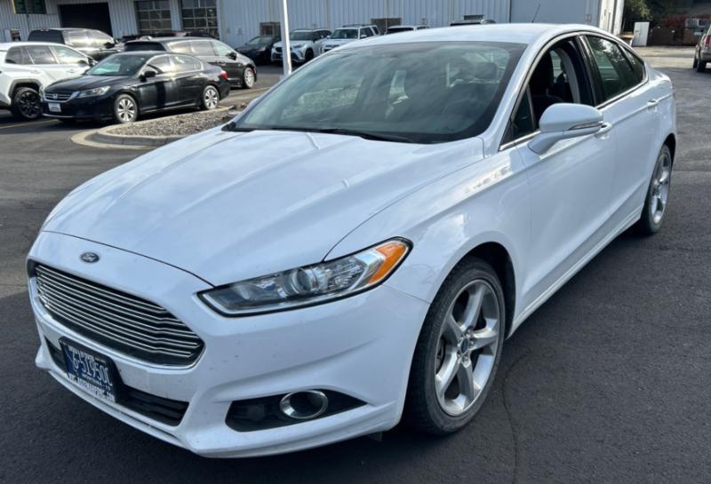 Ford Fusion SE 2016