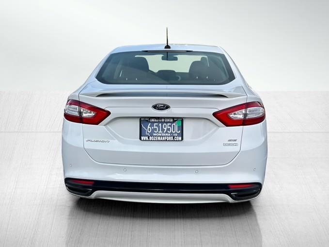 Ford Fusion SE 2016