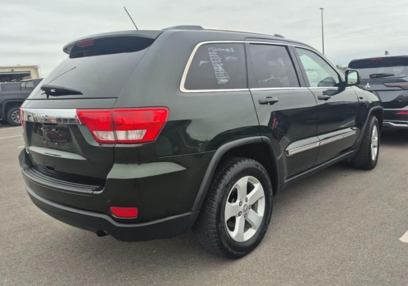 Jeep Grand Cherokee Laredo 4WD 2011