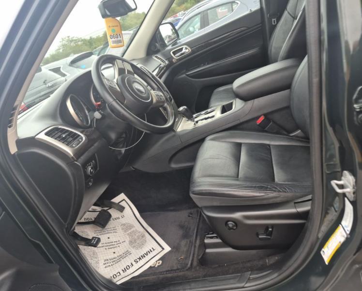 Jeep Grand Cherokee Laredo 4WD 2011