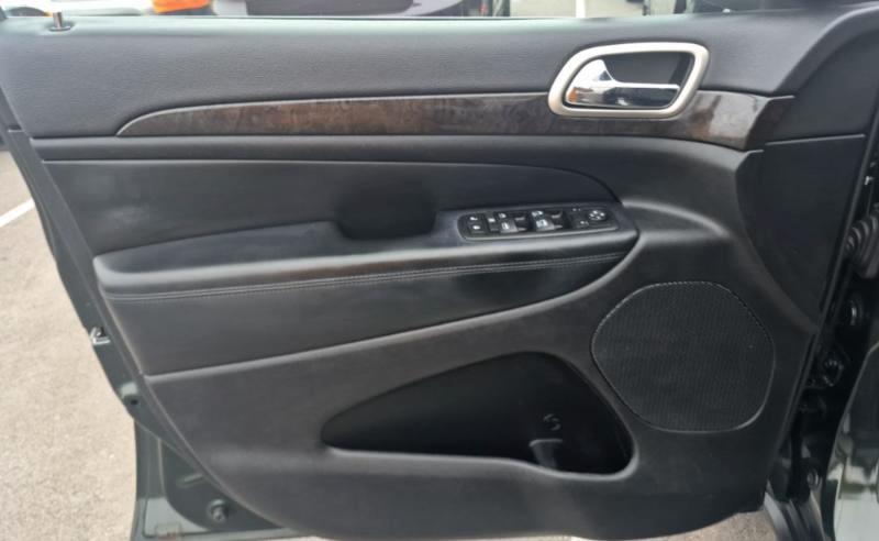 Jeep Grand Cherokee Laredo 4WD 2011