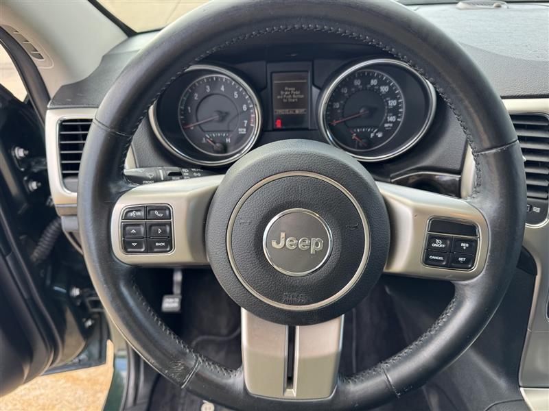 Jeep Grand Cherokee Laredo 4WD 2011