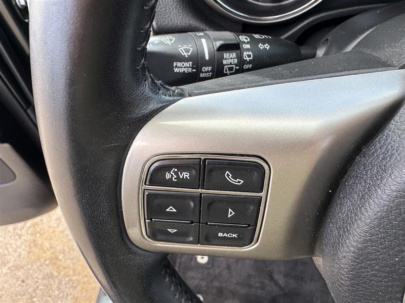 Jeep Grand Cherokee Laredo 4WD 2011
