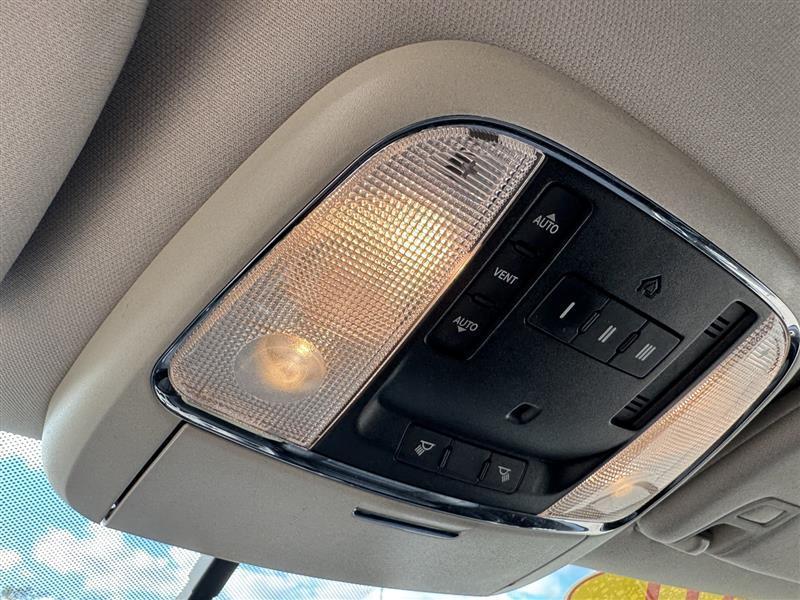 Jeep Grand Cherokee Laredo 4WD 2011