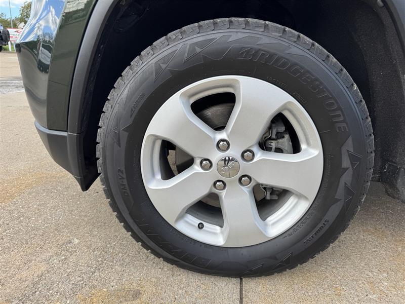 Jeep Grand Cherokee Laredo 4WD 2011