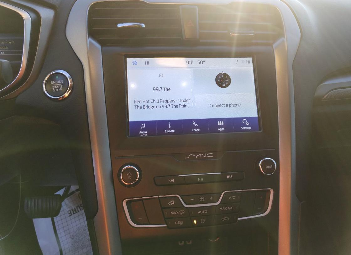 Ford Fusion SE FWD 2020