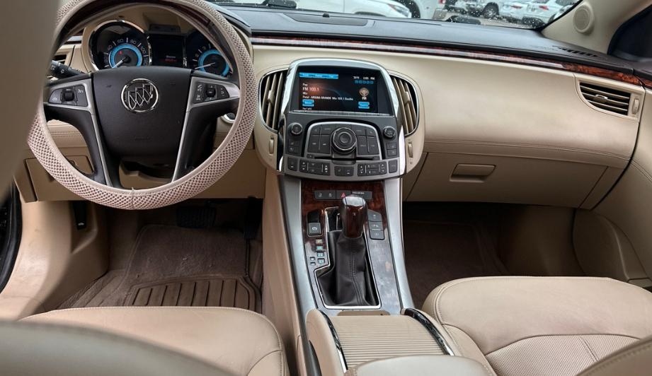 Buick LaCrosse 4dr Sdn Premium 1 FWD 2013