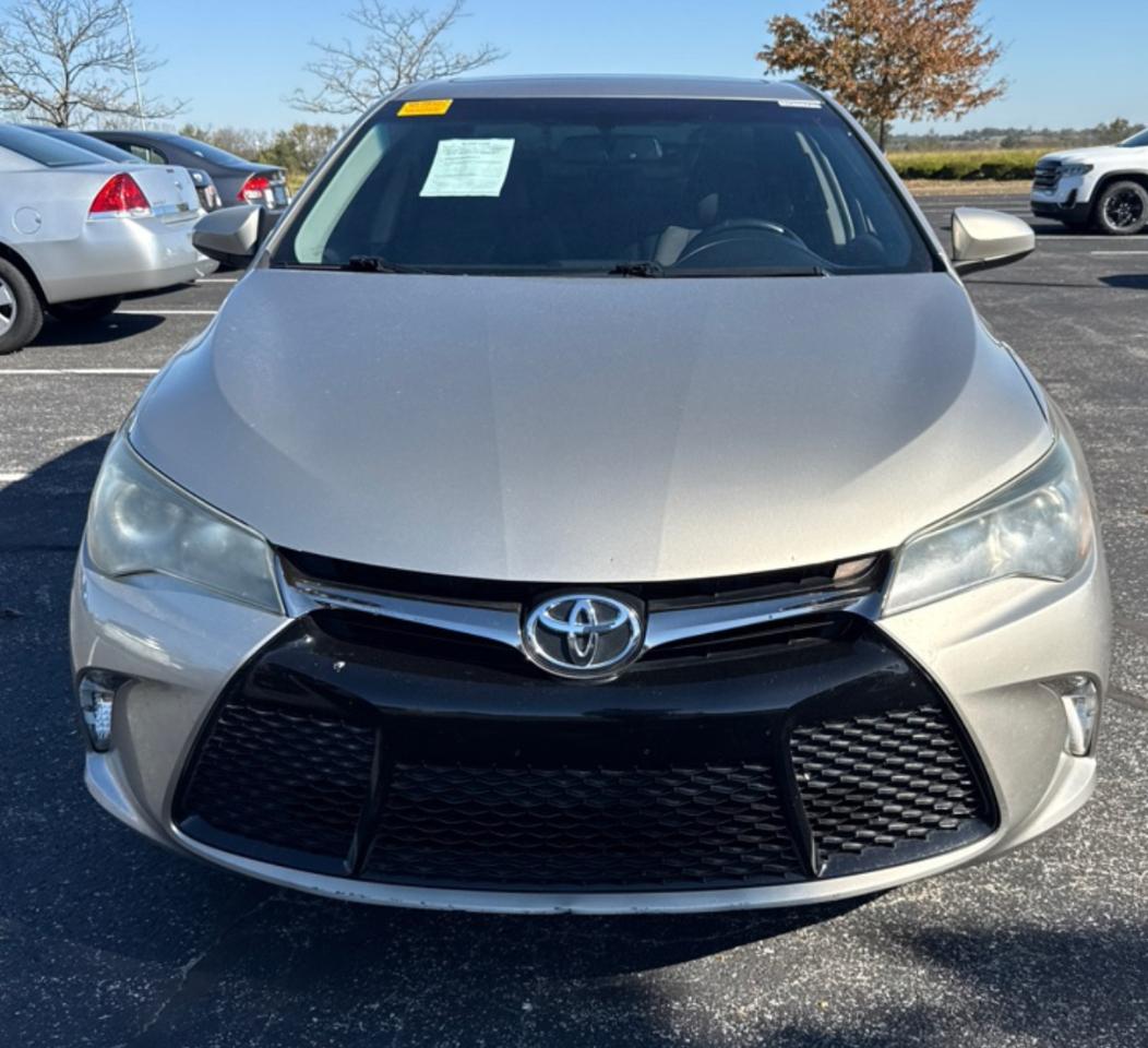 Toyota Camry SE 2016