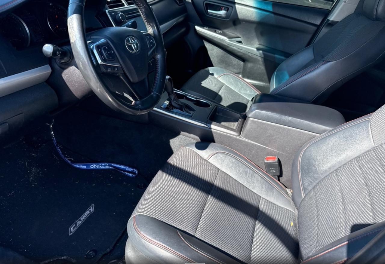 Toyota Camry SE 2016