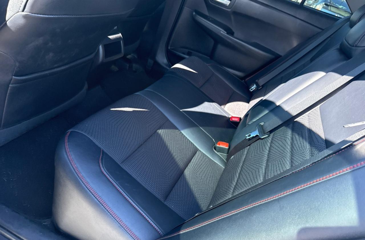 Toyota Camry SE 2016