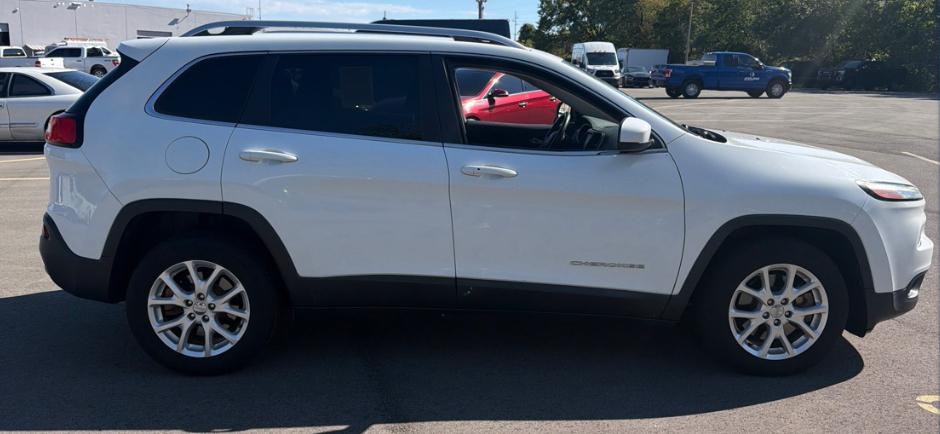Jeep Cherokee Latitude FWD 2016