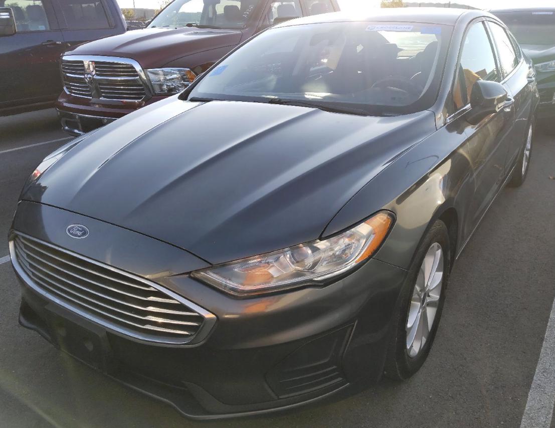 Ford Fusion SE FWD 2020