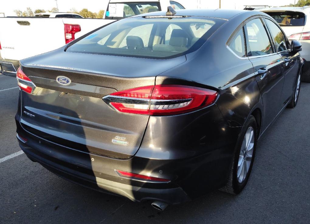 Ford Fusion SE FWD 2020