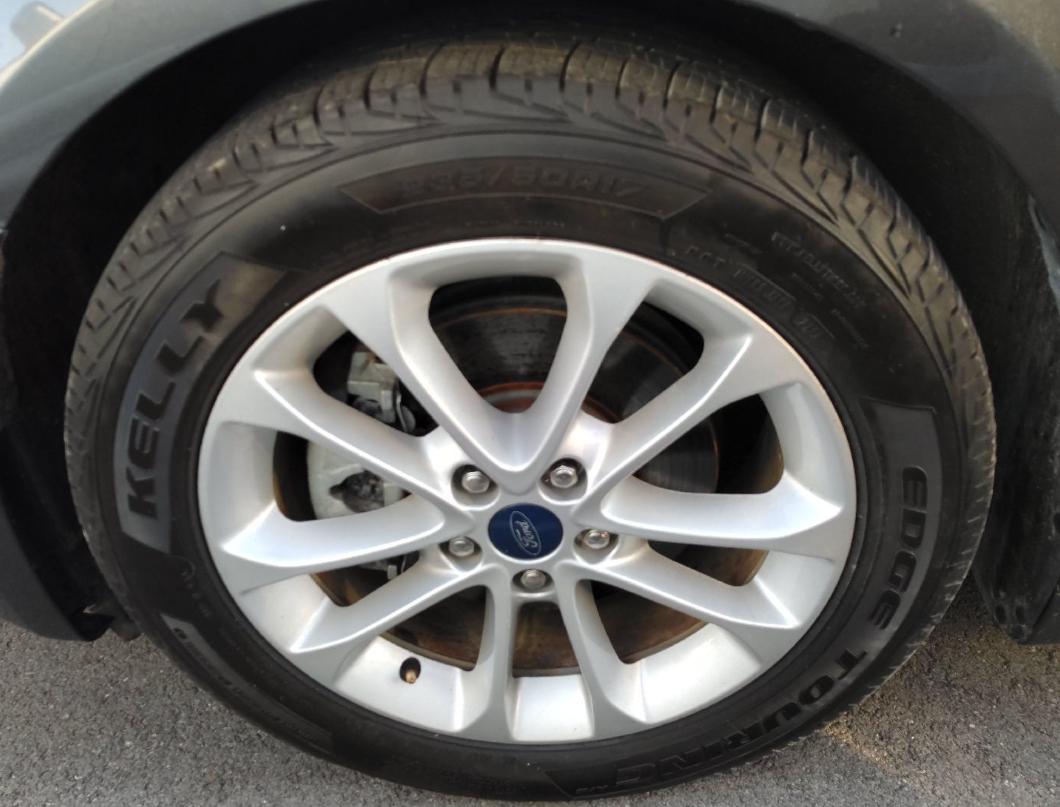 Ford Fusion SE FWD 2020