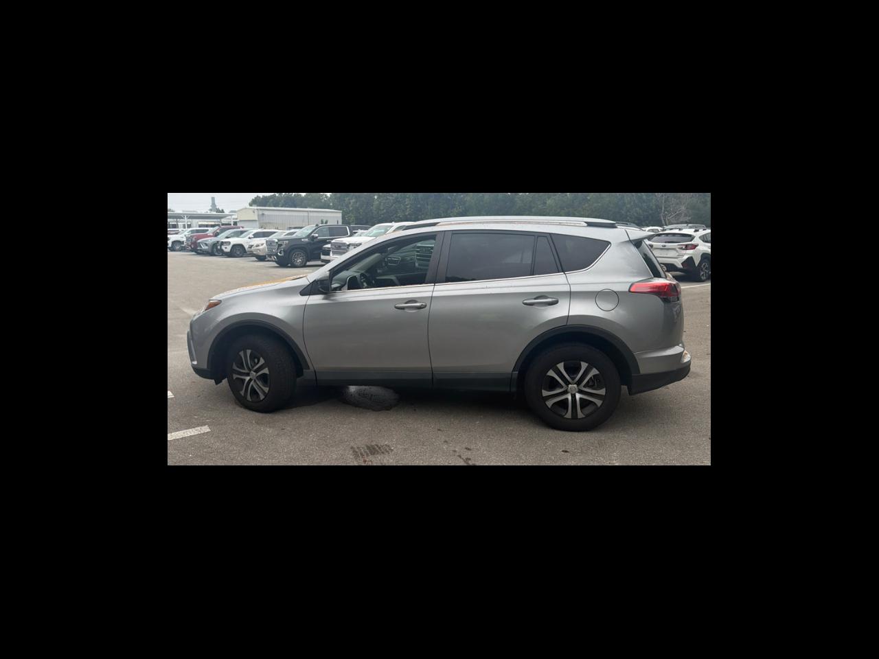 2018 Toyota RAV4 LE FWD