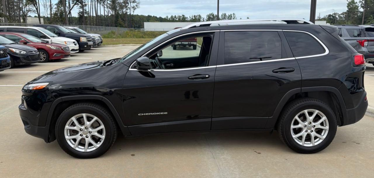 Jeep Cherokee Latitude FWD 2017