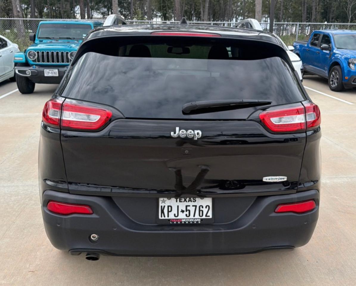 Jeep Cherokee Latitude FWD 2017