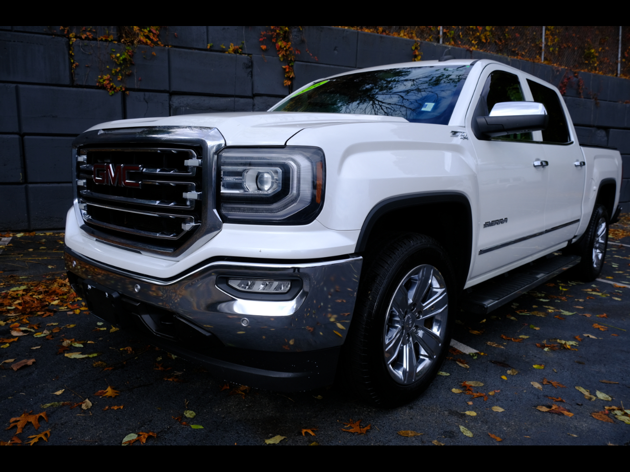 2016 GMC Sierra 1500 4WD Crew Cab 143.5" SLT