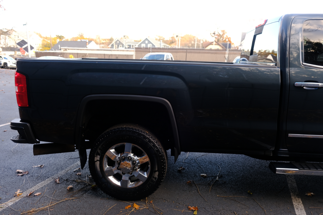 GMC Sierra 3500HD 4WD Crew Cab 167.7" Denali 2018