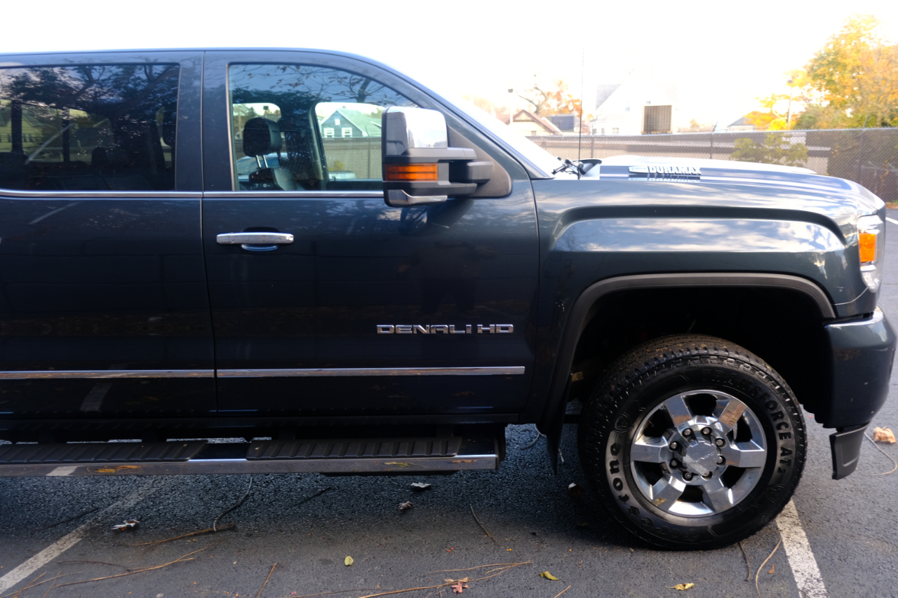 GMC Sierra 3500HD 4WD Crew Cab 167.7" Denali 2018