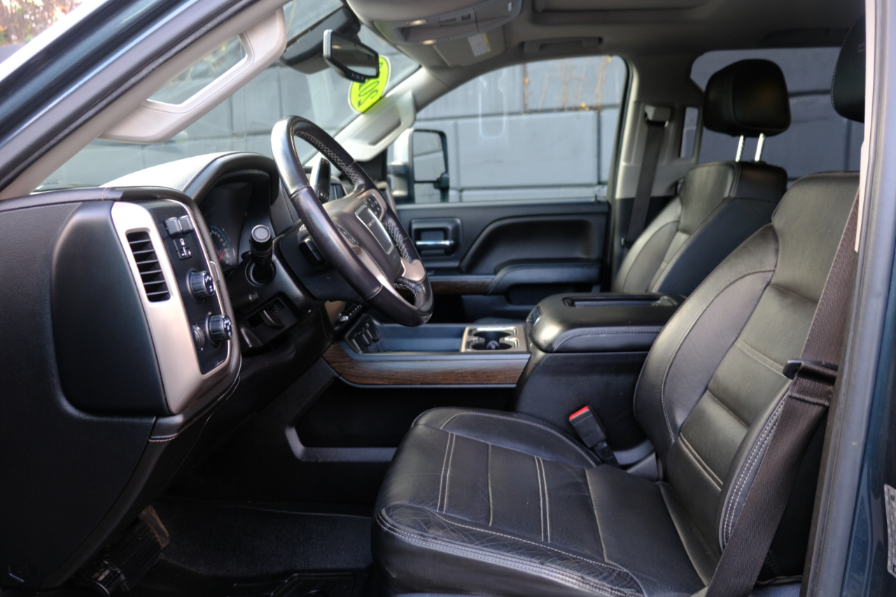 GMC Sierra 3500HD 4WD Crew Cab 167.7" Denali 2018