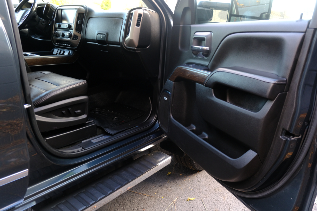 GMC Sierra 3500HD 4WD Crew Cab 167.7" Denali 2018