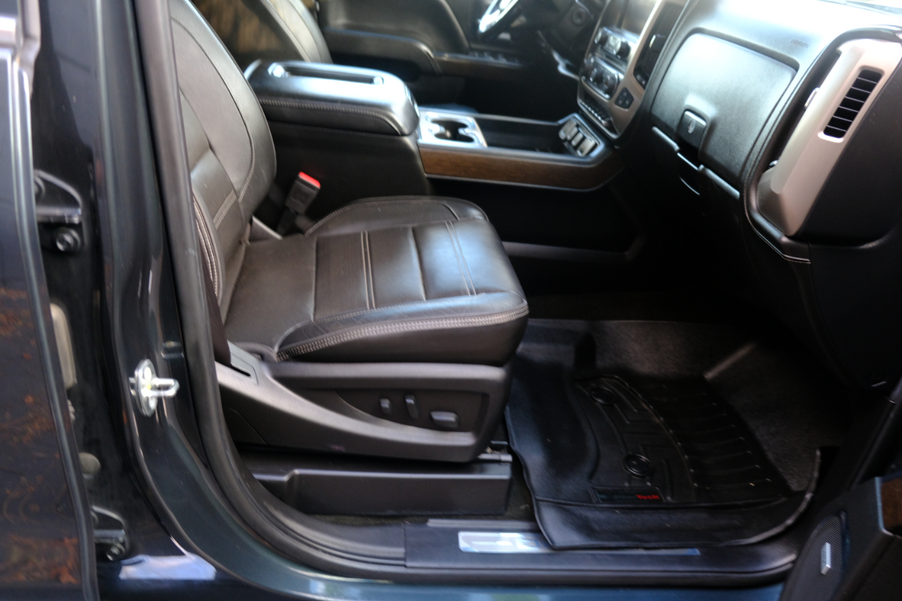 GMC Sierra 3500HD 4WD Crew Cab 167.7" Denali 2018