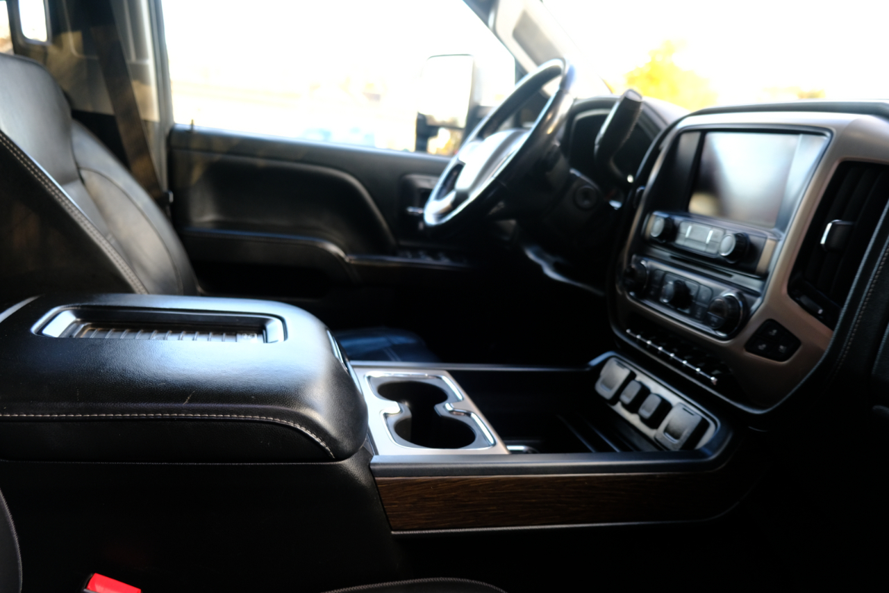 GMC Sierra 3500HD 4WD Crew Cab 167.7" Denali 2018