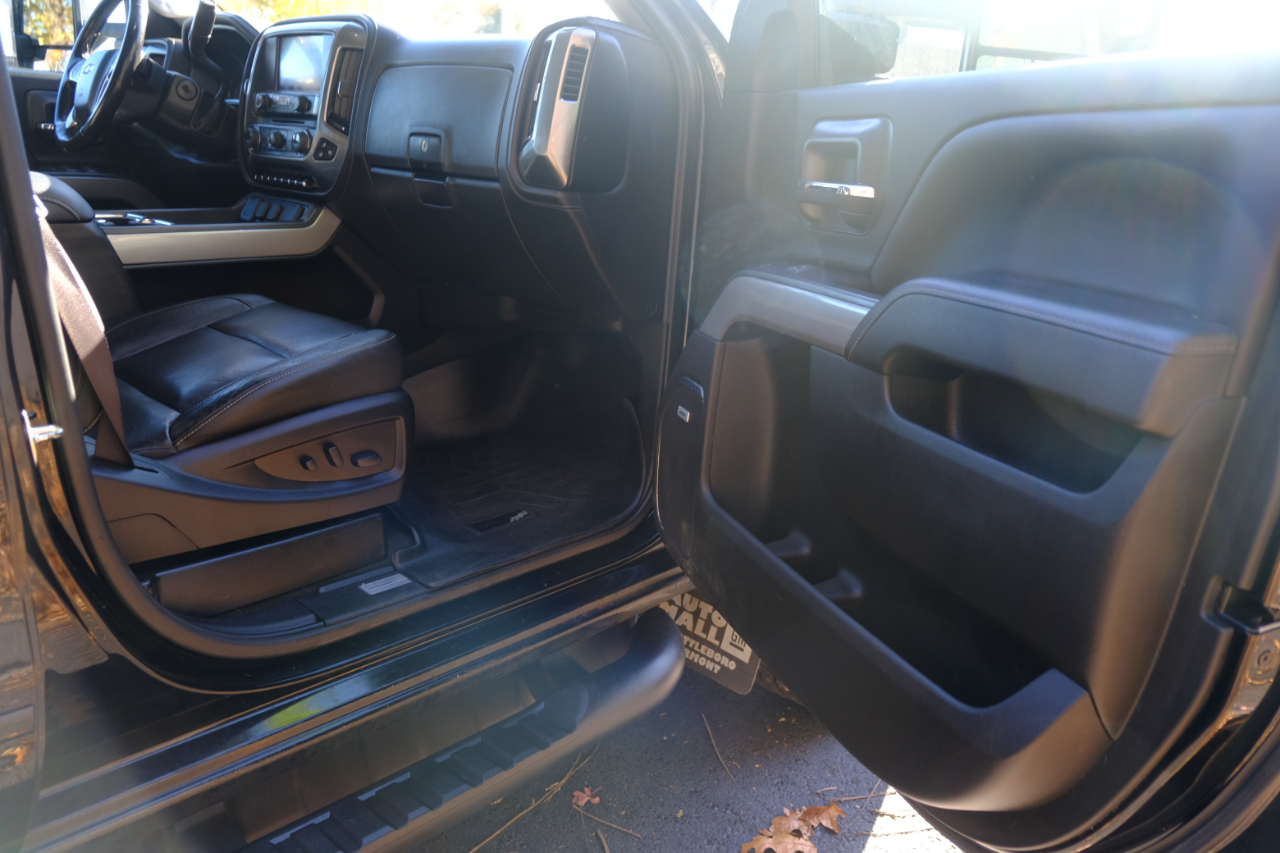 Chevrolet Silverado 2500HD 4WD Crew Cab 153.7" LTZ 2019