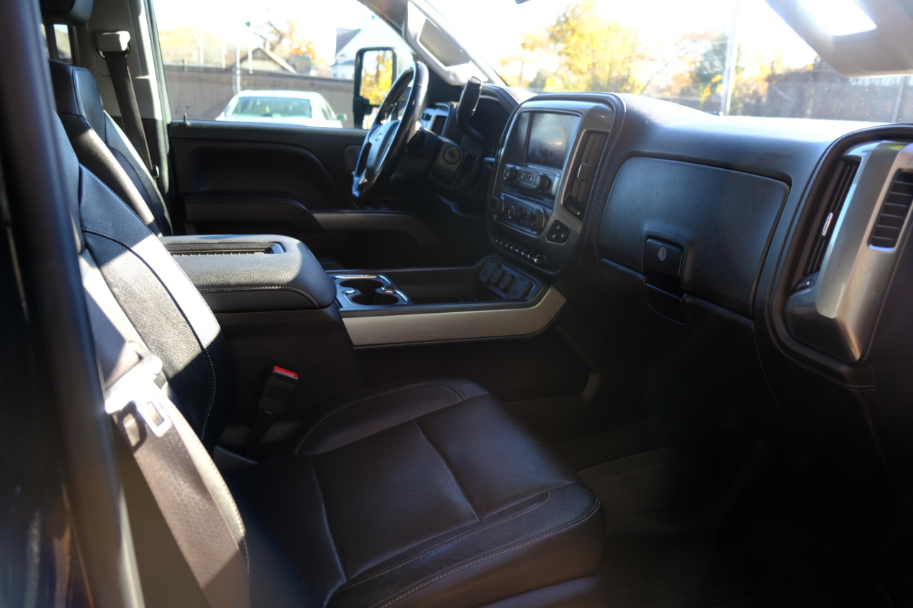 Chevrolet Silverado 2500HD 4WD Crew Cab 153.7" LTZ 2019