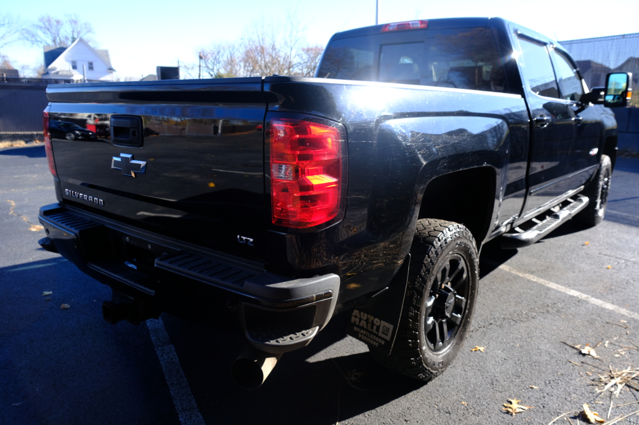 Chevrolet Silverado 2500HD 4WD Crew Cab 153.7" LTZ 2019