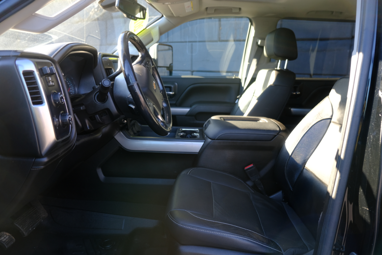 Chevrolet Silverado 2500HD 4WD Crew Cab 153.7" LTZ 2019