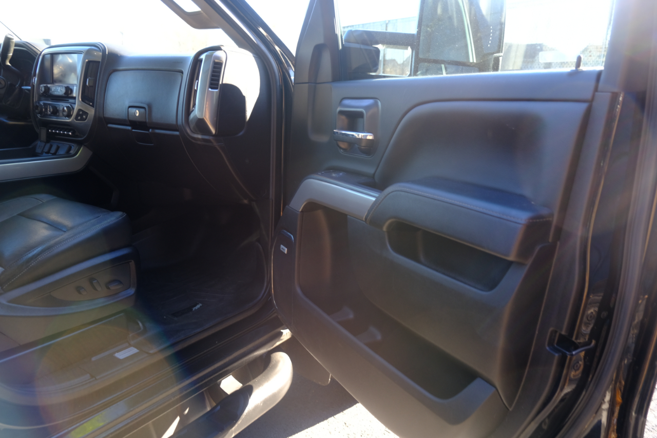 Chevrolet Silverado 2500HD 4WD Crew Cab 153.7" LTZ 2019