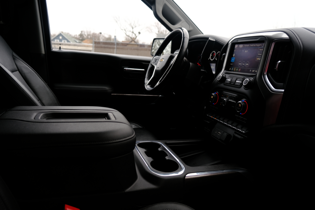 Chevrolet Silverado 1500 4WD Crew Cab 147" LTZ 2019